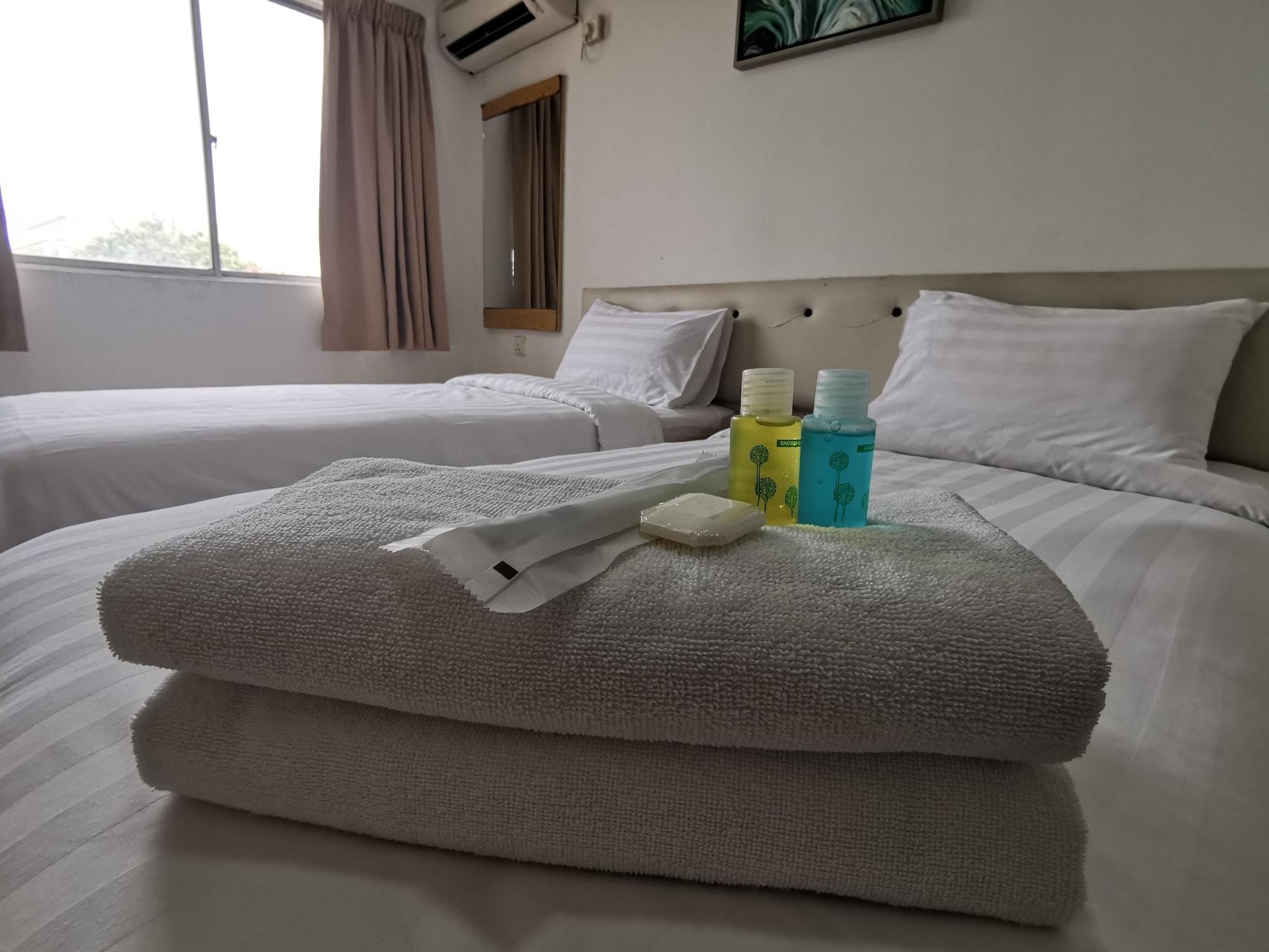 De Ocean Hotel Малакка Экстерьер фото
