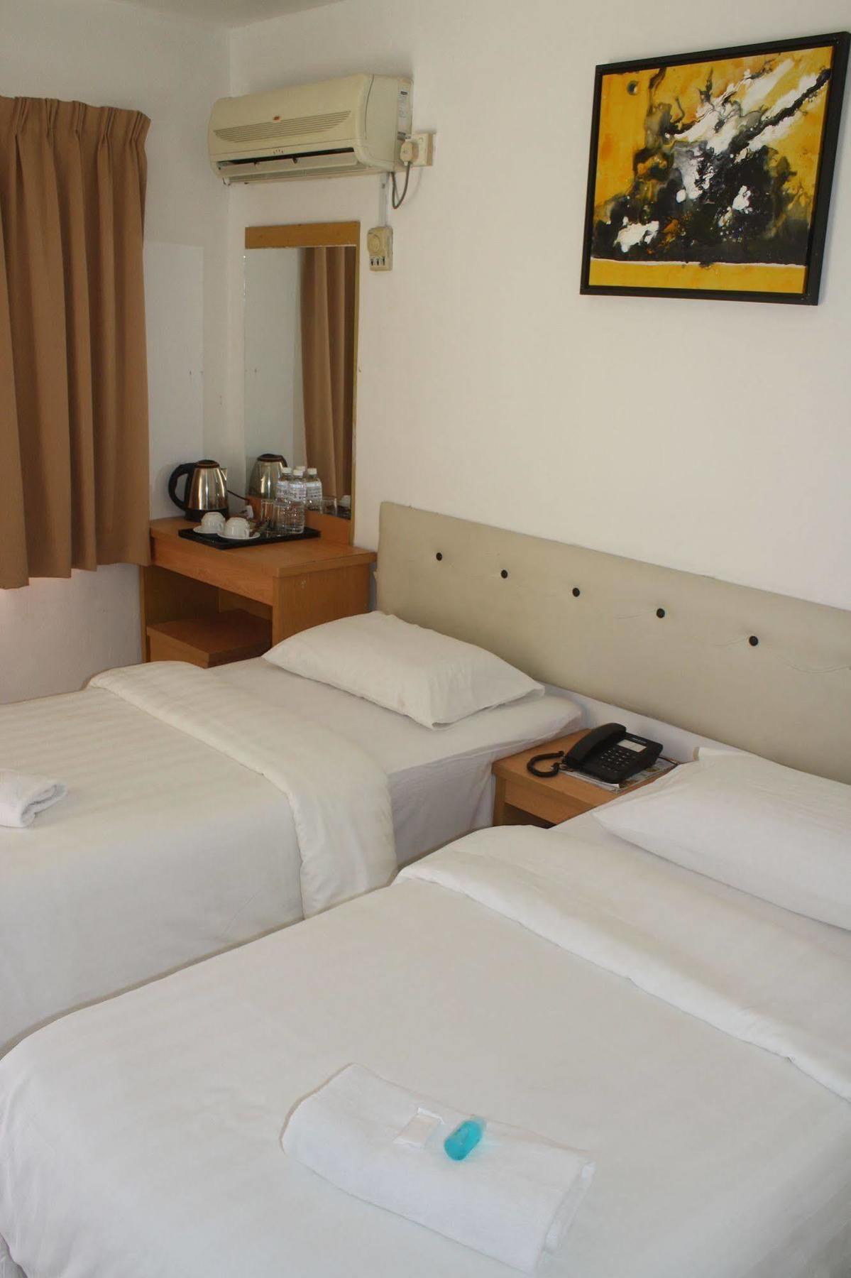De Ocean Hotel Малакка Экстерьер фото