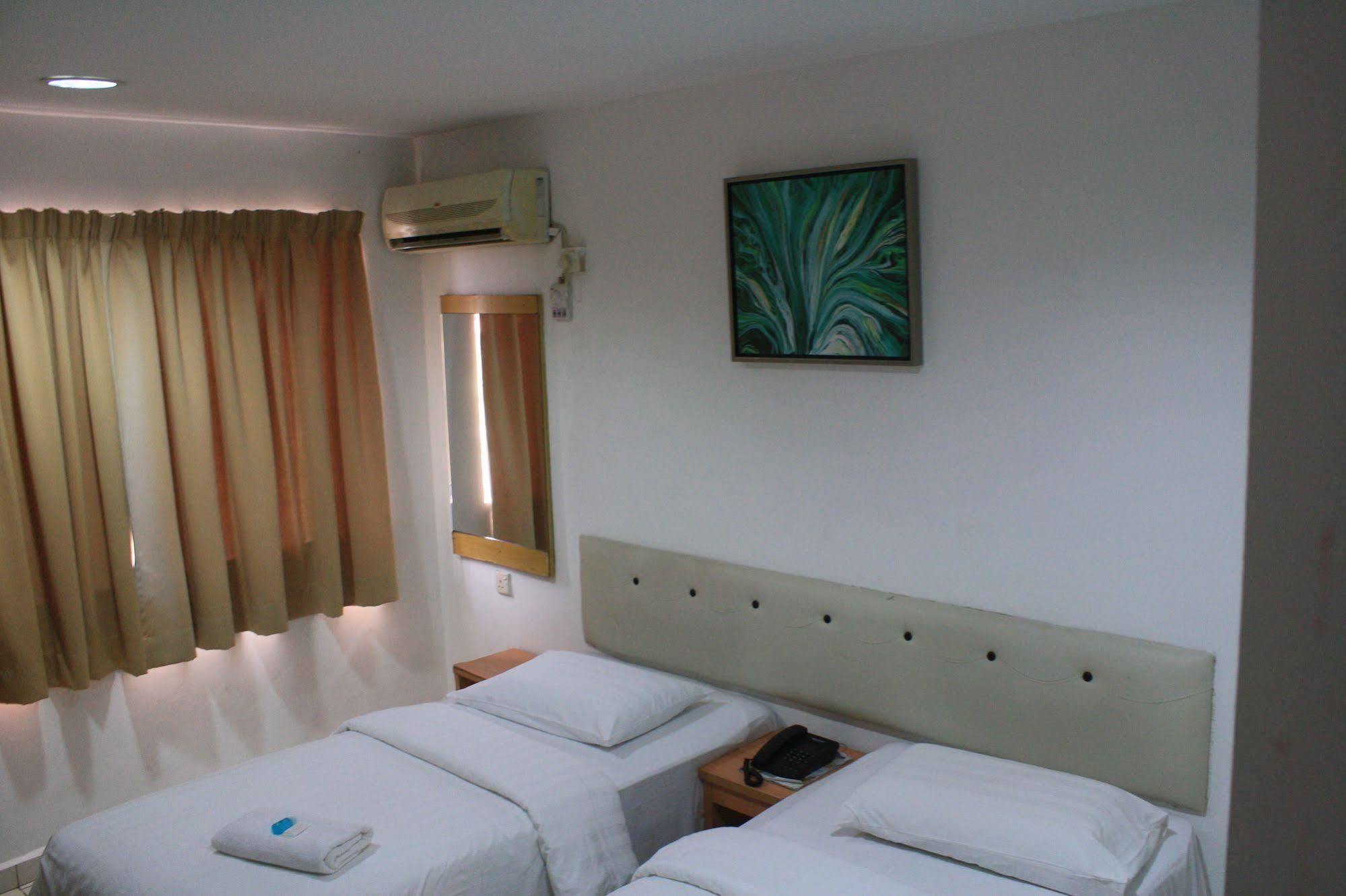 De Ocean Hotel Малакка Экстерьер фото