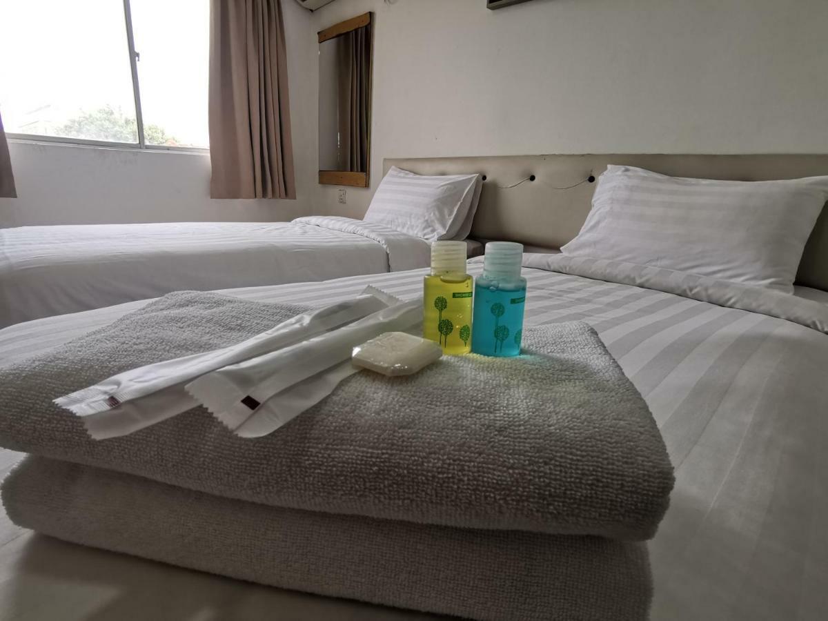 De Ocean Hotel Малакка Экстерьер фото
